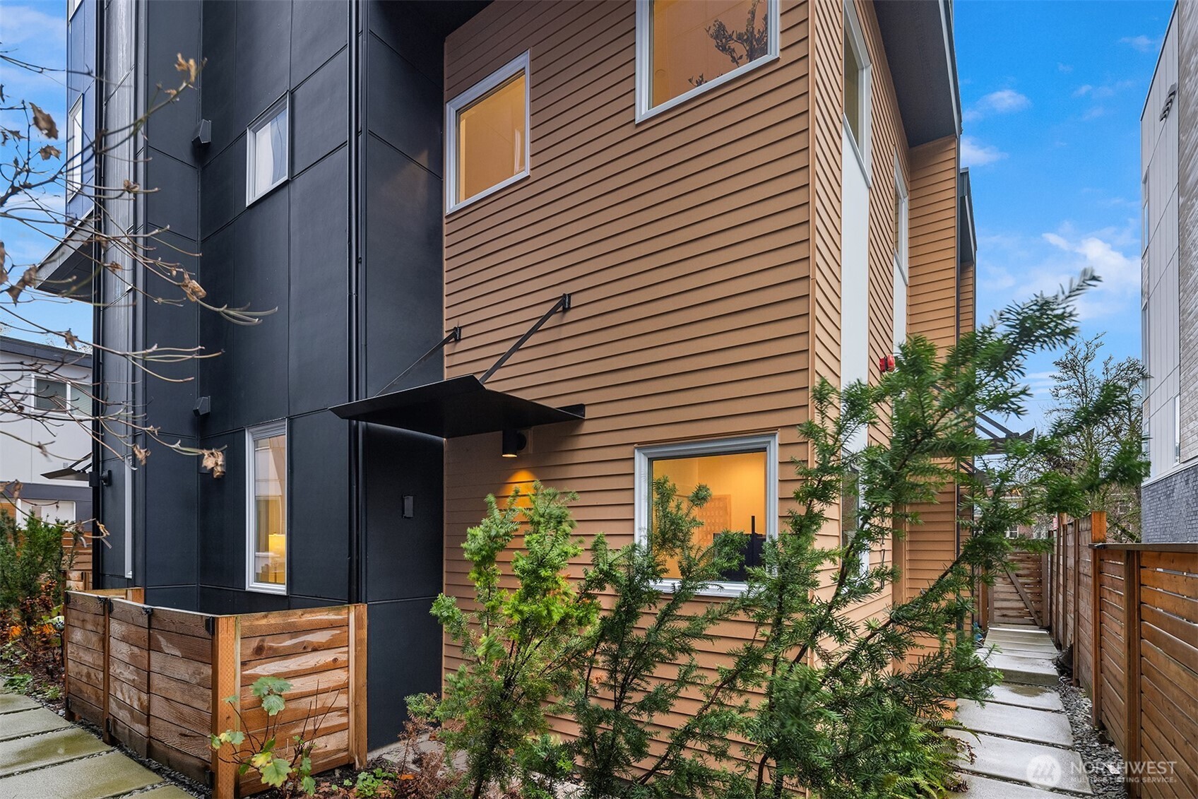 1827 14th Avenue, Unit B Seattle, WA 98122 - Photo 24 of 24