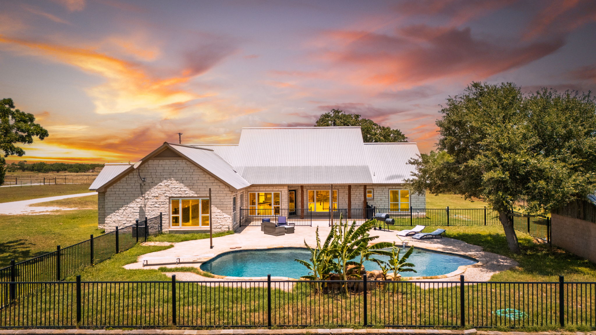 12011 Fm 1150 Road Luling, TX 78648 - Photo 1 of 1 Gallery Image 1