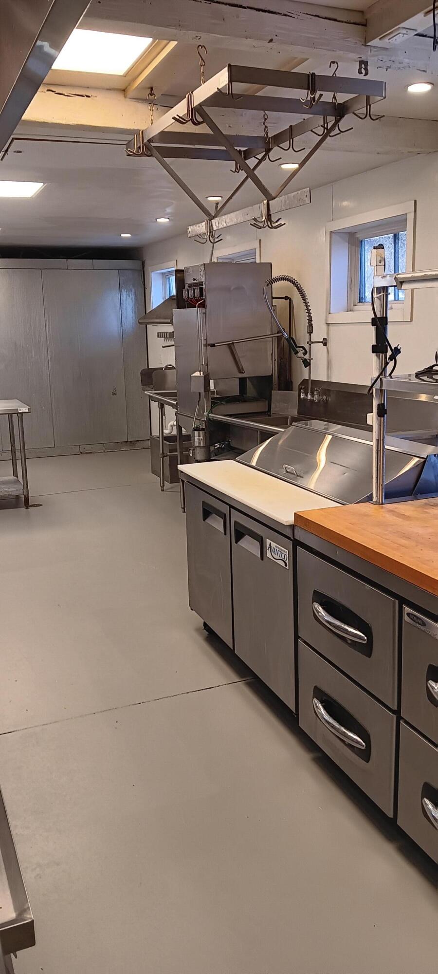 40 Main Street Blue Hill, ME 04614 - Photo 9 of 40 Kitchen 3