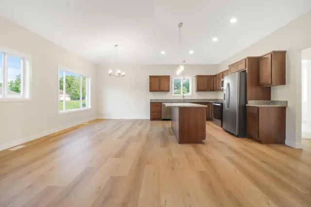 $399,000 | 31079 Magnolia Ridge Way, Lindstrom, MN 55045