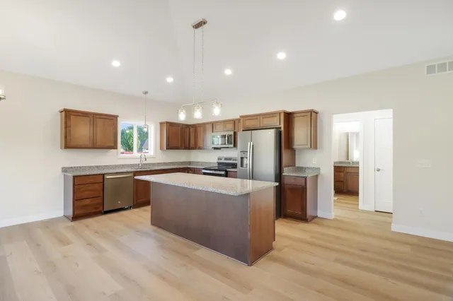 $399,000 | 31079 Magnolia Ridge Way, Lindstrom, MN 55045