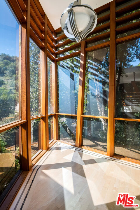 3600 Mandeville Canyon Road Los Angeles, CA 90049 - Photo 32 of 59