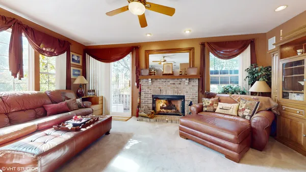 $1,049,900 | 1640 Newton Avenue, Park Ridge, IL 60068