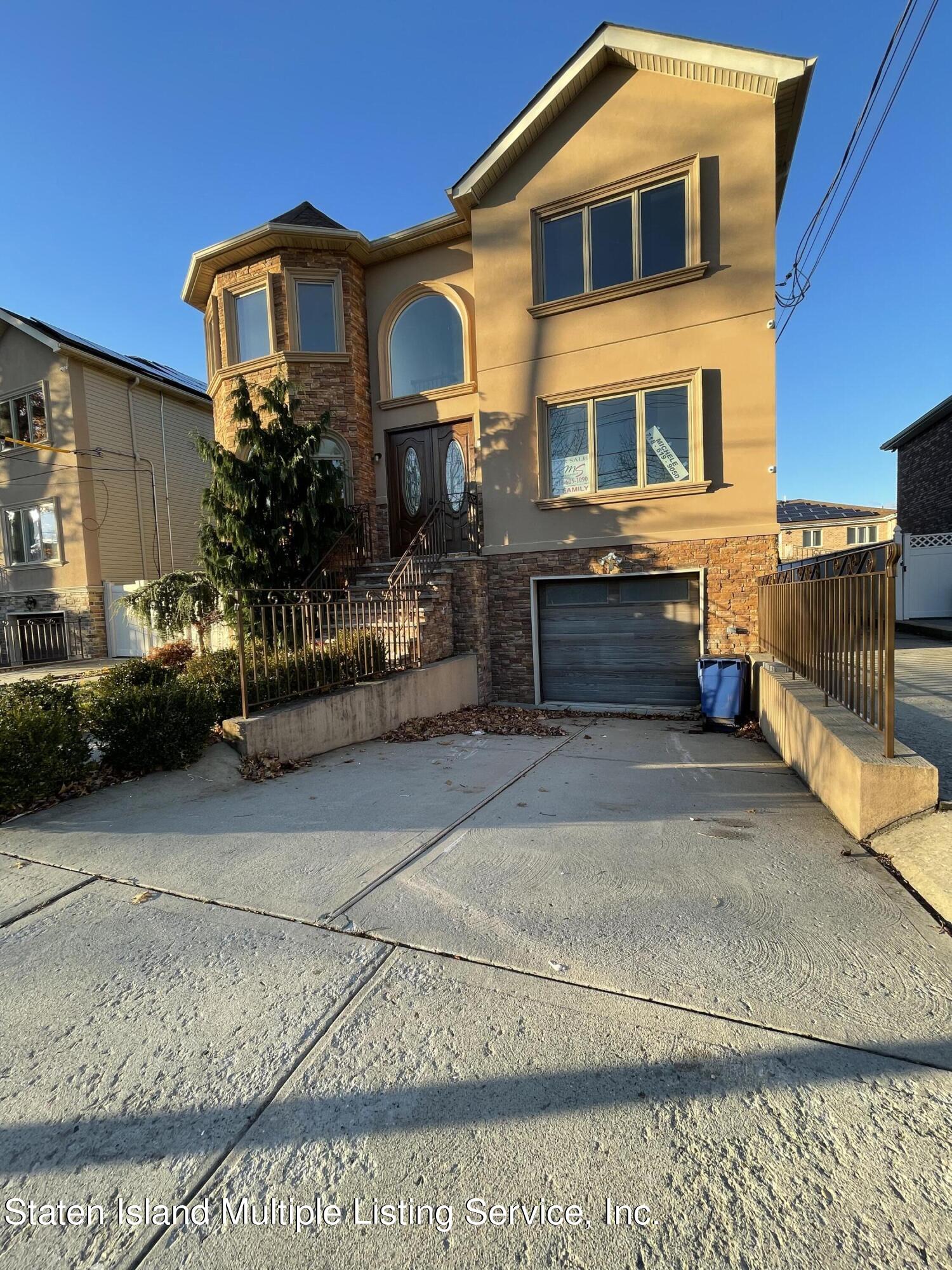 67 Hanover Avenue Staten Island, NY 10309 - Photo 2 of 22 67 Hanover Ave