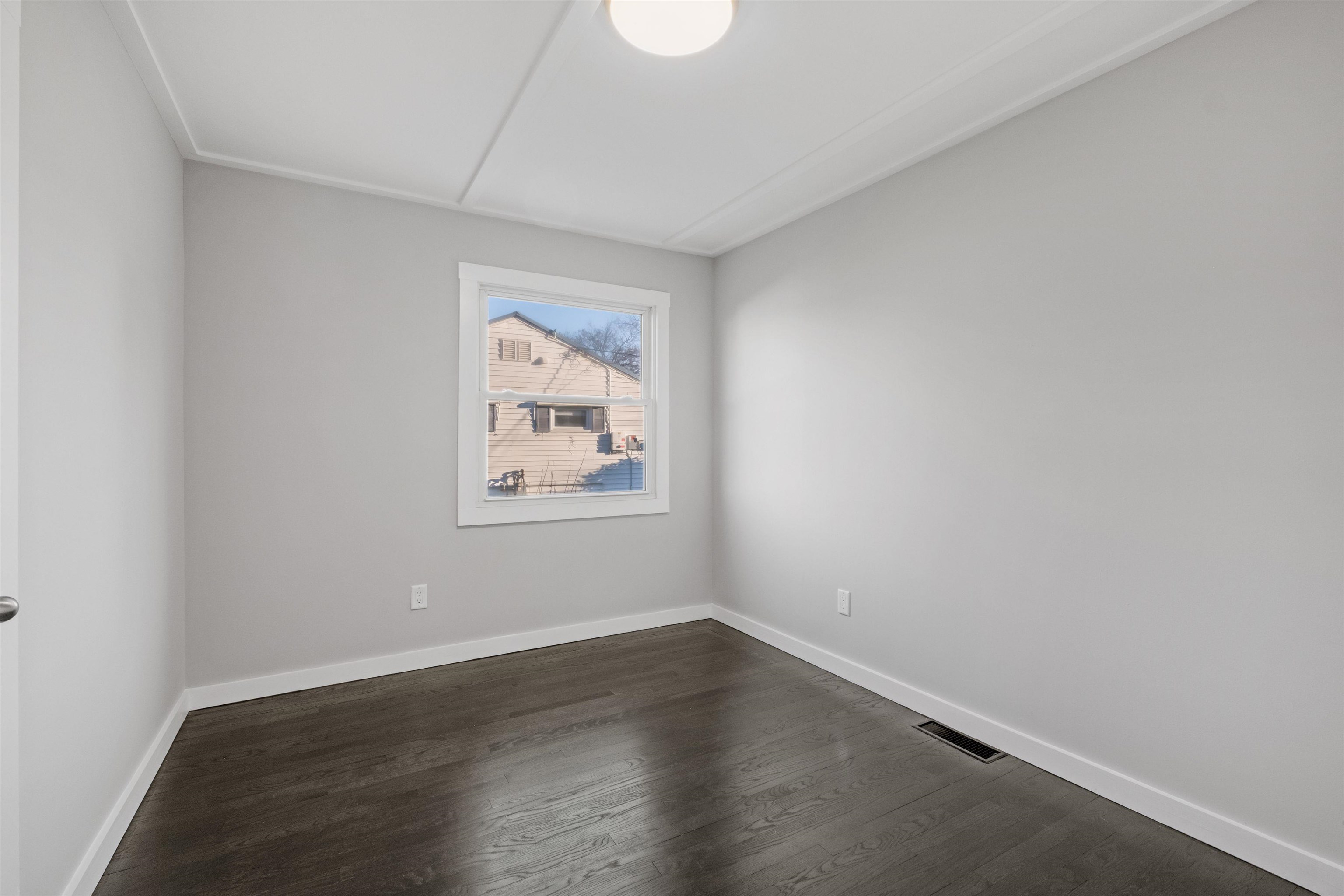 12 Conant Drive Concord, NH 03301 - Photo 18 of 44