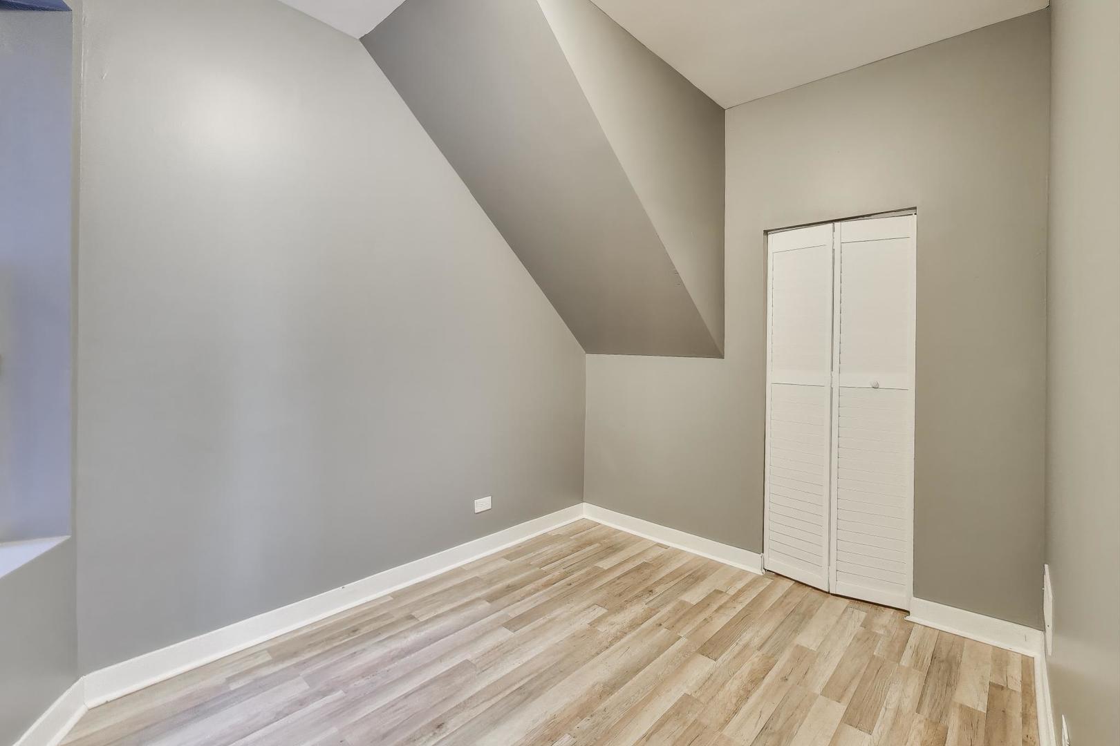 6624 South Rhodes Avenue, Unit 1 Chicago, IL 60637 - Photo 14 of 20