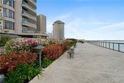 $1,924,500 | 600 Port Of New Orleans Place, Unit 5G, New Orleans, LA 70130