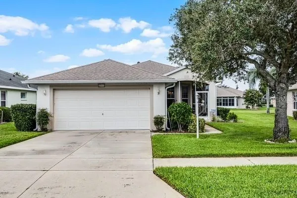 $289,000 | 27111 Nostalgia Drive, Leesburg, FL 34748