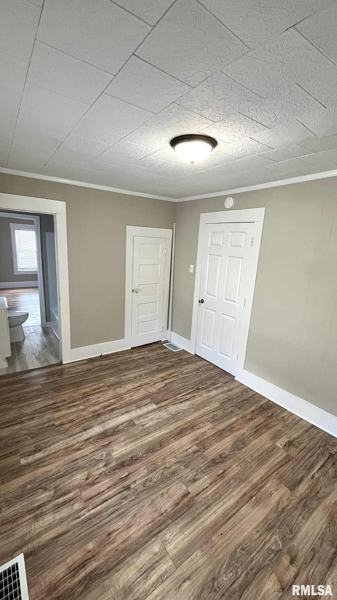 211 Charles Street Benton, IL 62812 - Photo 36 of 43 Gallery Image 36