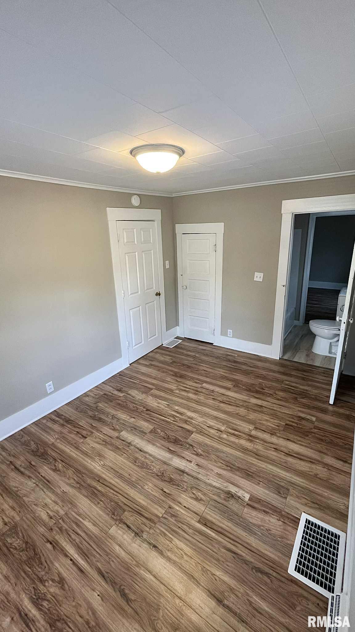 211 Charles Street Benton, IL 62812 - Photo 39 of 43 Gallery Image 39