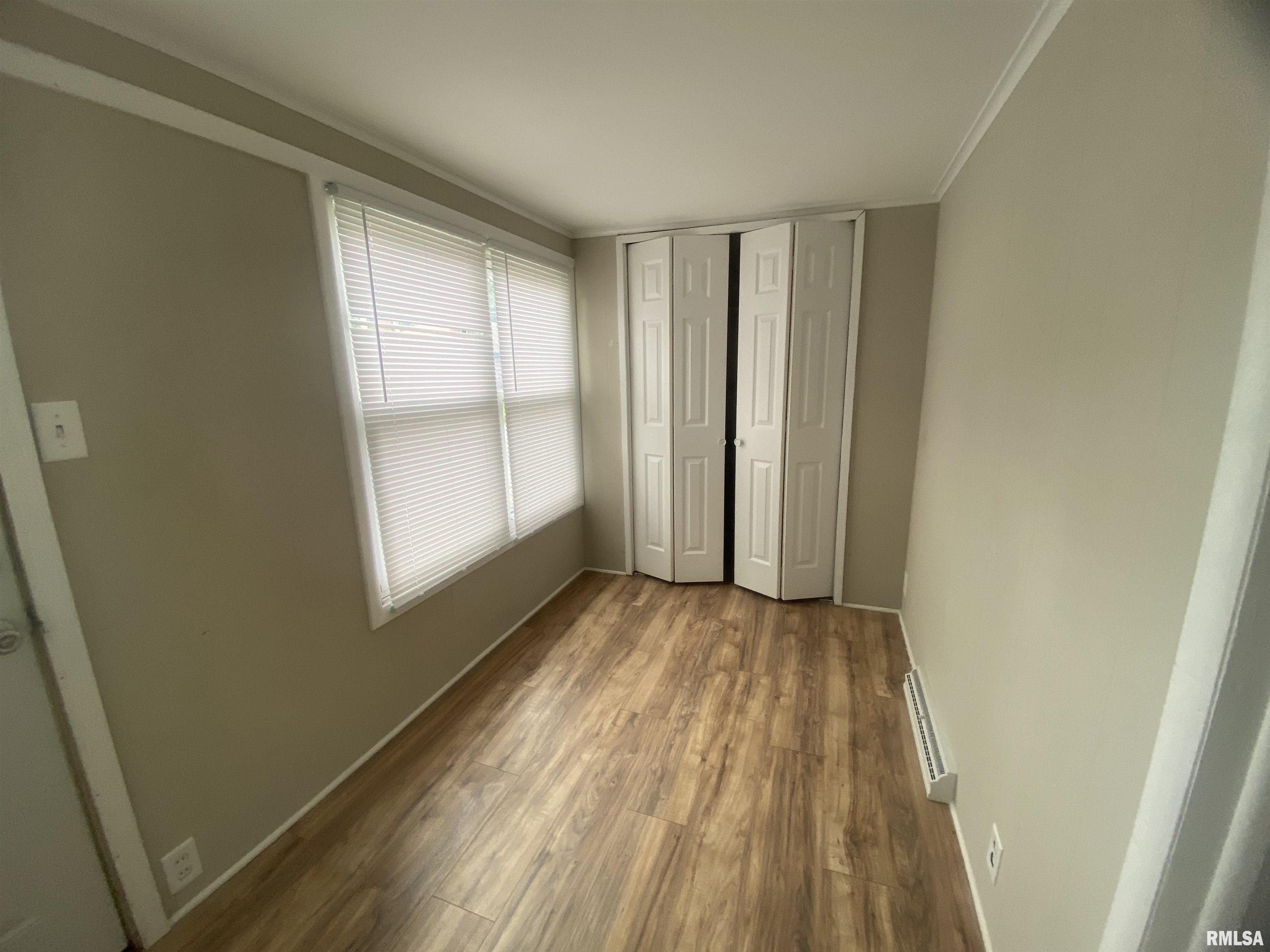 211 Charles Street Benton, IL 62812 - Photo 6 of 43 Gallery Image 6