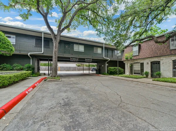 $914 | 1045 Shook Avenue, Unit 134, San Antonio, TX 78212