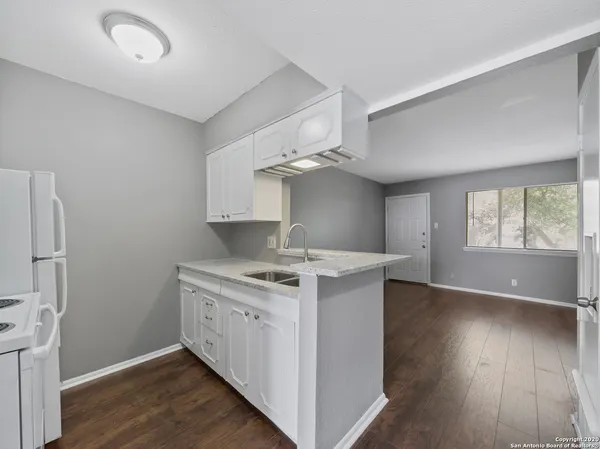 $914 | 1045 Shook Avenue, Unit 134, San Antonio, TX 78212