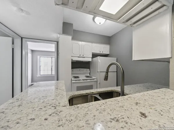 $914 | 1045 Shook Avenue, Unit 134, San Antonio, TX 78212