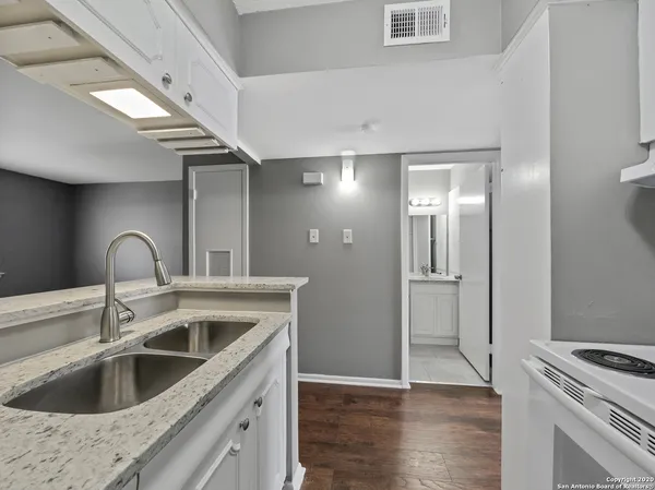 $914 | 1045 Shook Avenue, Unit 134, San Antonio, TX 78212