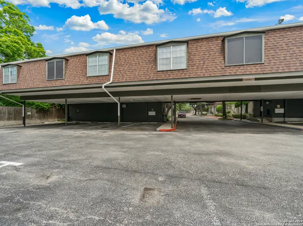 $914 | 1045 Shook Avenue, Unit 134, San Antonio, TX 78212