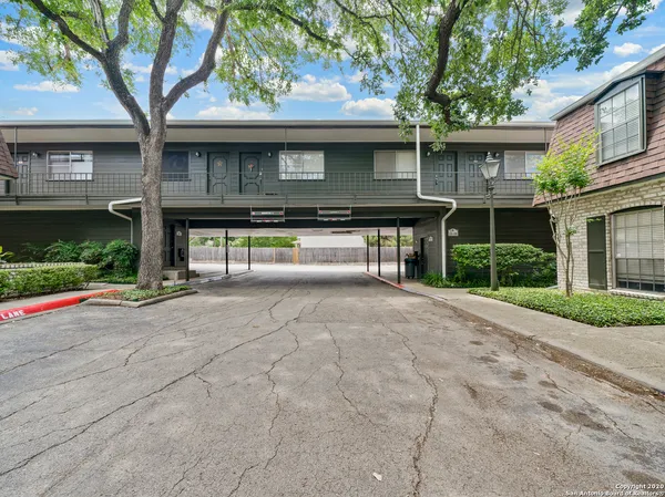 $914 | 1045 Shook Avenue, Unit 134, San Antonio, TX 78212