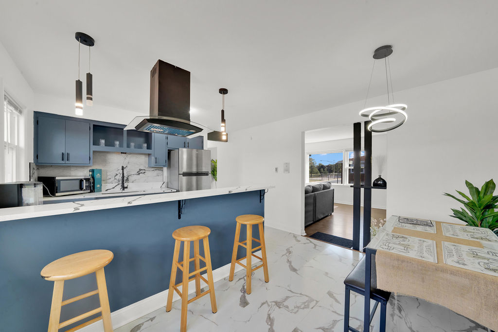 7932 South Pulaski Road, Unit 301E Chicago, IL 60652 - Photo 3 of 17 Gallery Image 3