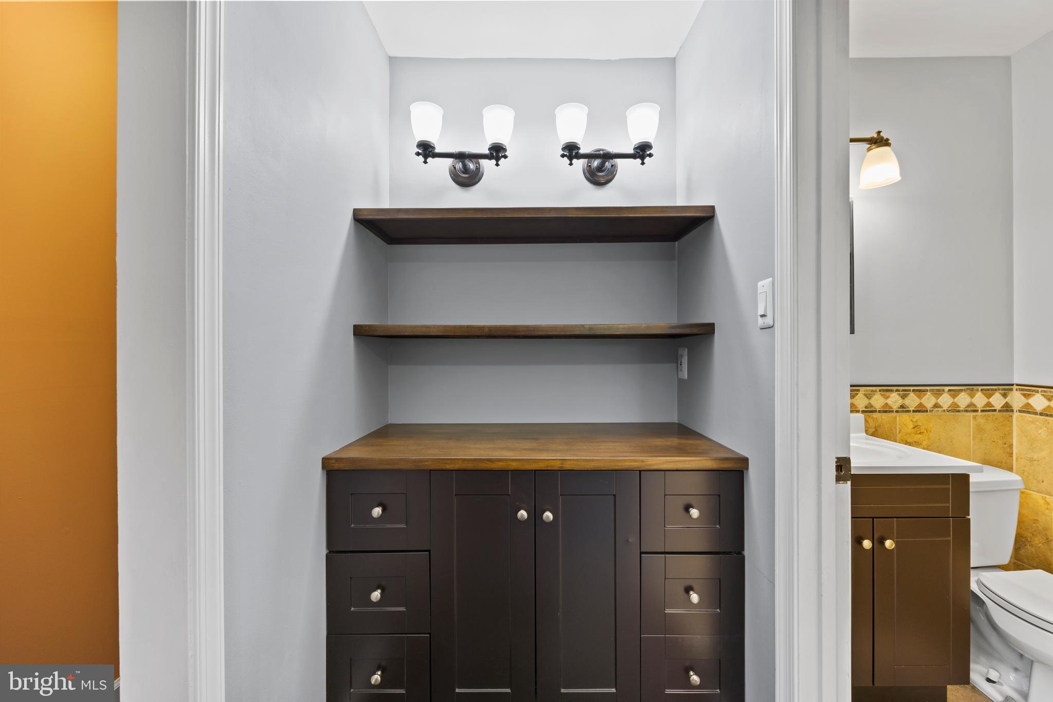 11019 Ring Road Reston, VA 20190 - Photo 42 of 78 Bedroom 2 Vanity