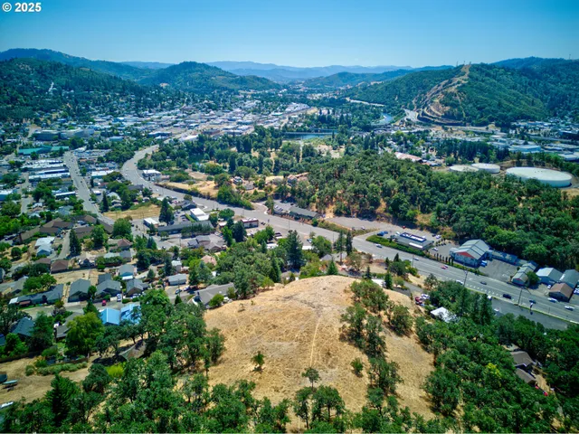 $60,000 | 0 Northeast Crescent Alley, Roseburg, OR 97470