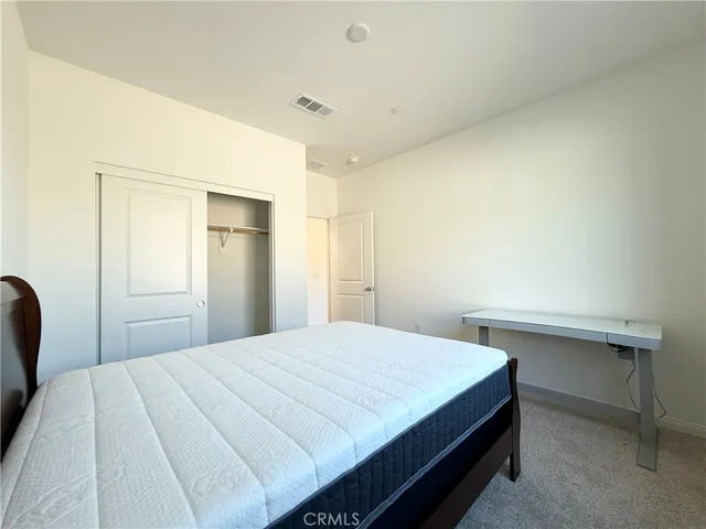 $850 | 21696 Thomas Court, Colton, CA 92324