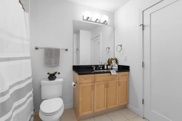 $2,500 | 900 20th Avenue South, Unit 1004, Nashville, TN 37212