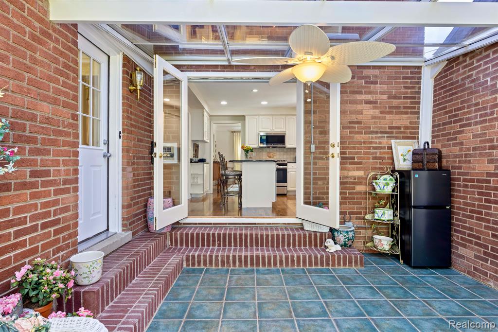 1020 Yorkshire Road Grosse Pointe Park, MI 48230 - Photo 17 of 83
