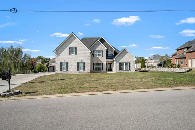 $599,000 | 1117 Spring Creek Drive, Murfreesboro, TN 37129