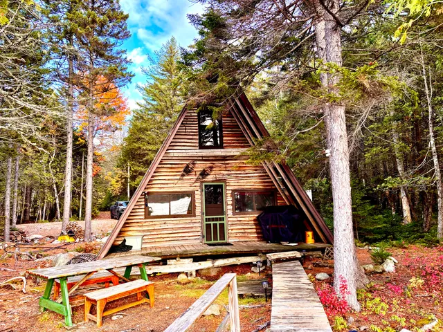 $239,000 | 49 Cozy Corner, Millinocket, ME 04462