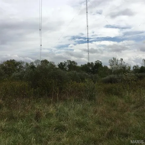 $550,000 | 905 Highway 111, Granite City, IL 62040