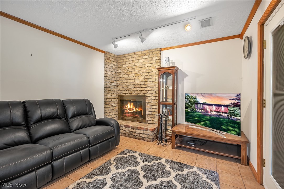 6030 Stow Road Hudson, OH 44236 - Photo 18 of 24 Gallery Image 18