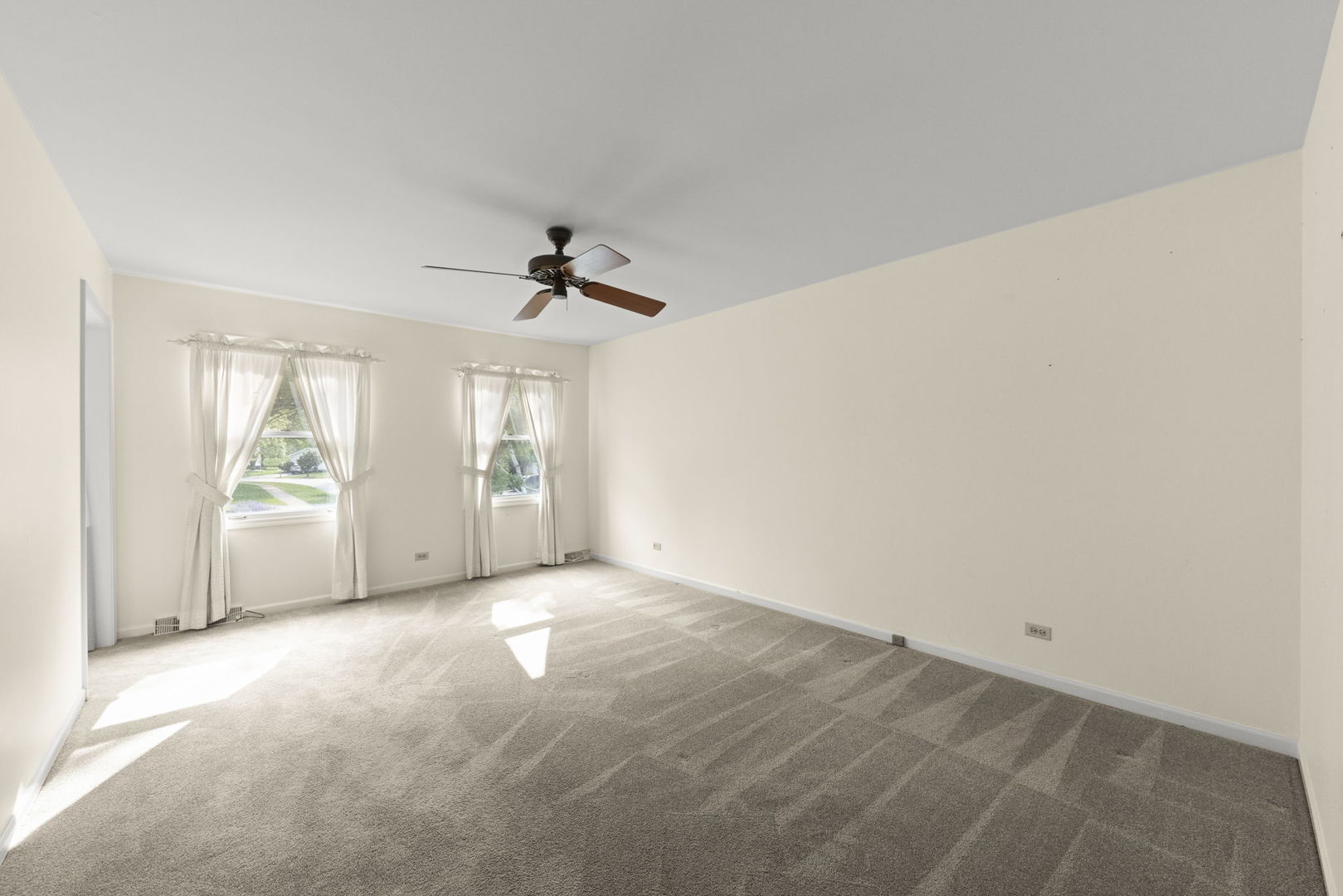 1209 West Bauer Road Naperville, IL 60563 - Photo 14 of 41