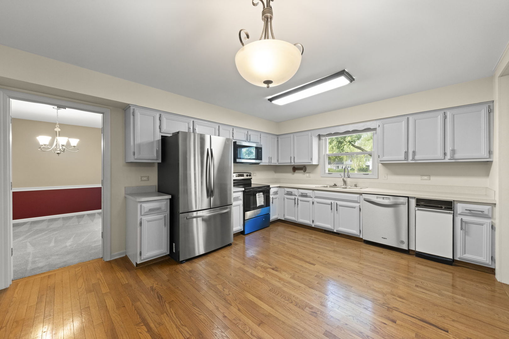 1209 West Bauer Road Naperville, IL 60563 - Photo 9 of 41