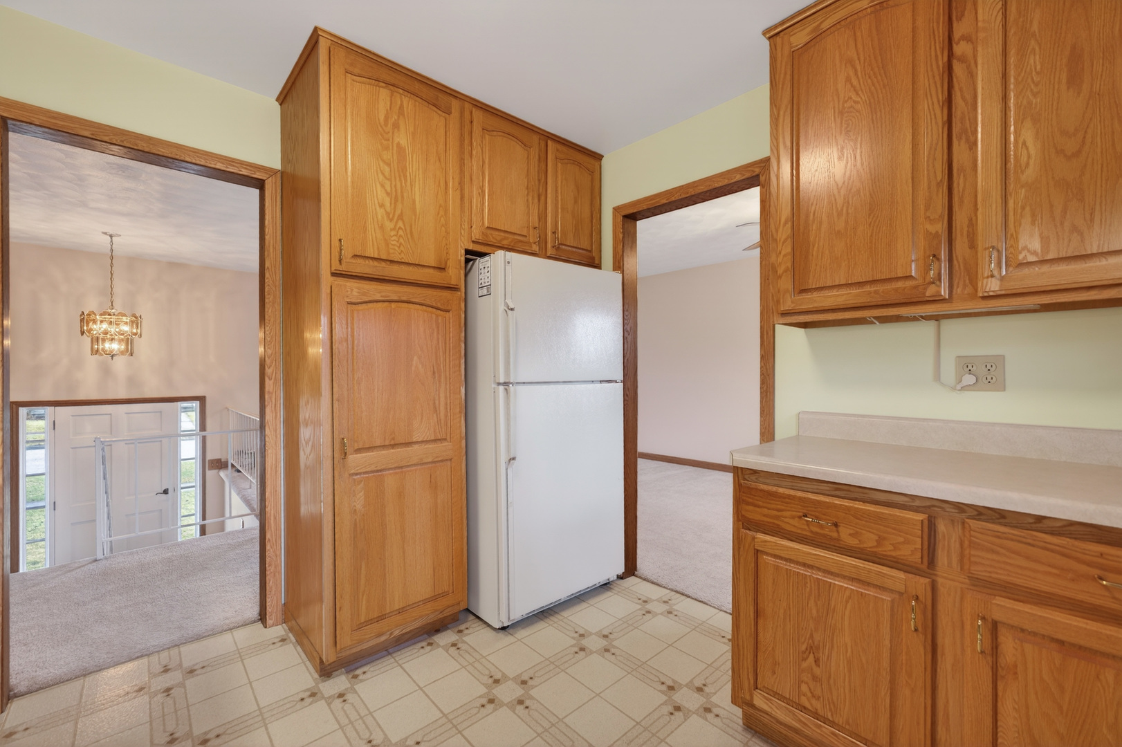 623 Colonial Drive DeKalb, IL 60115 - Photo 12 of 32