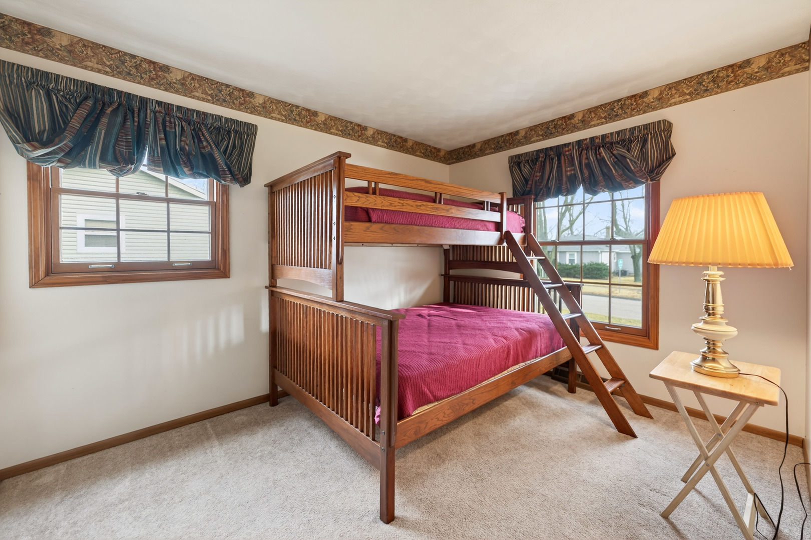 623 Colonial Drive DeKalb, IL 60115 - Photo 17 of 32