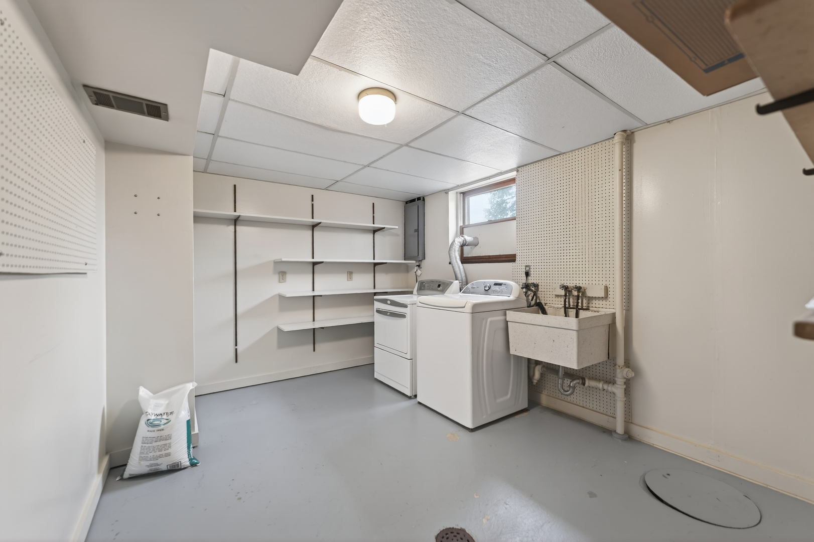 623 Colonial Drive DeKalb, IL 60115 - Photo 27 of 32