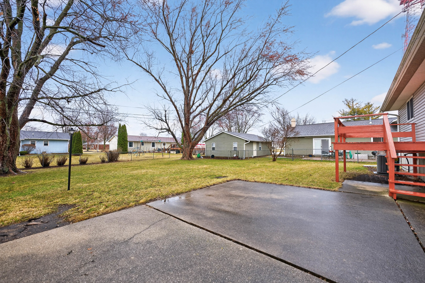 623 Colonial Drive DeKalb, IL 60115 - Photo 29 of 32