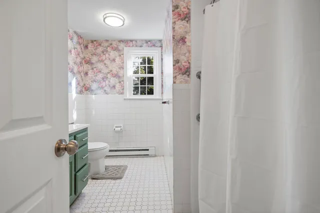 $535,000 | 370 Sagamore Street, Manchester, NH 03104