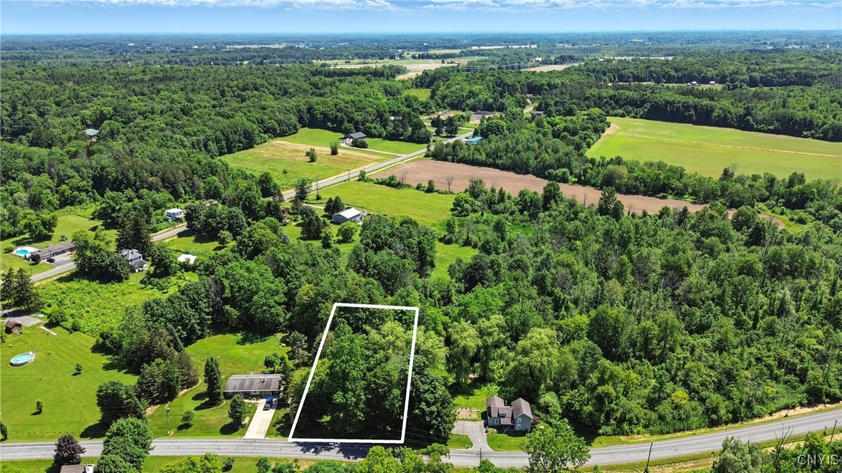 388 Sutton Road Schroeppel, NY 13132 - Photo 4 of 36