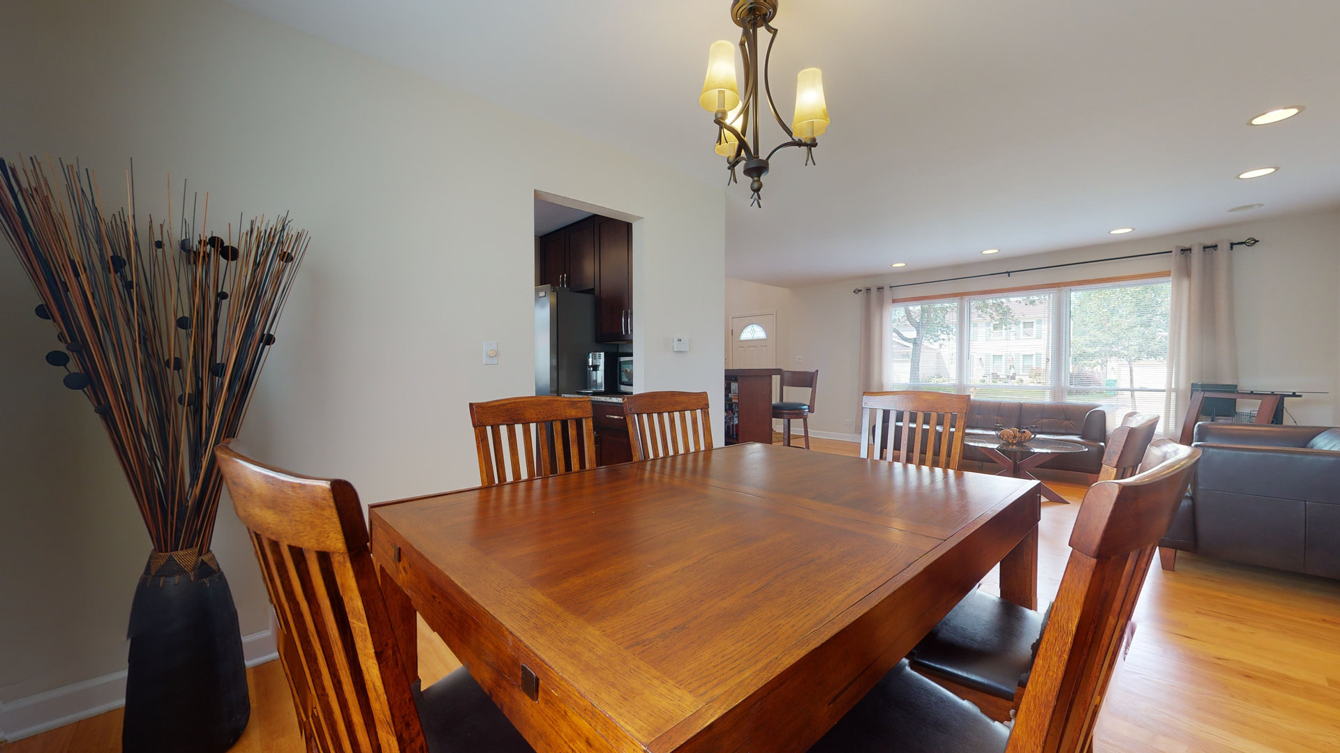 809 Dannet Road Buffalo Grove, IL 60089 - Photo 5 of 21