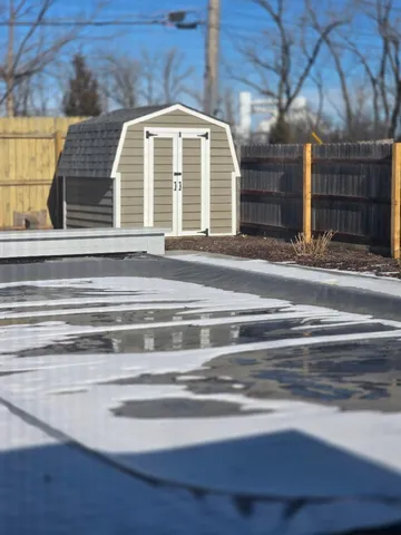 $349,900 | 19 Pasadena Drive, Oswego, IL 60543