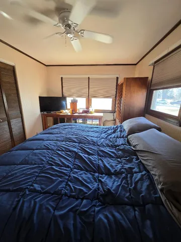 $349,900 | 19 Pasadena Drive, Oswego, IL 60543