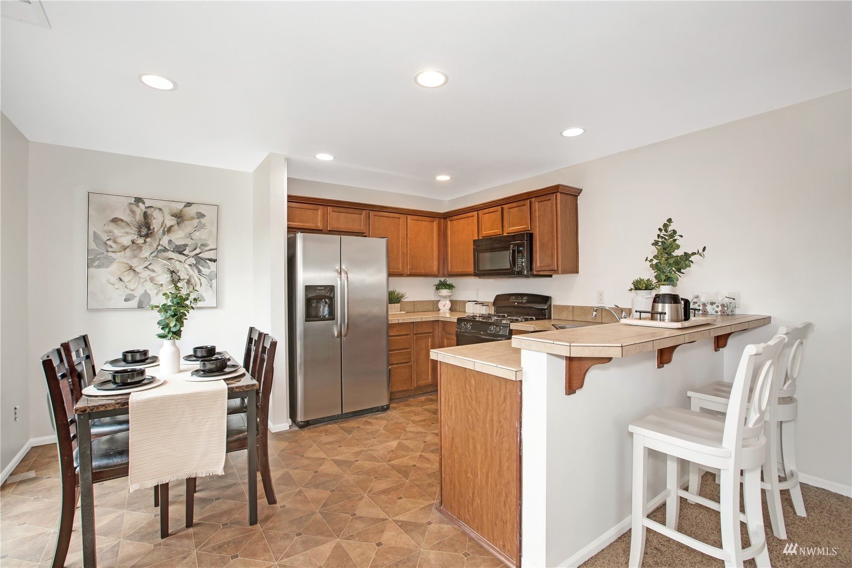 7325 Radius Loop Southeast Lacey, WA 98513 - Photo 4 of 25 Gallery Image 4