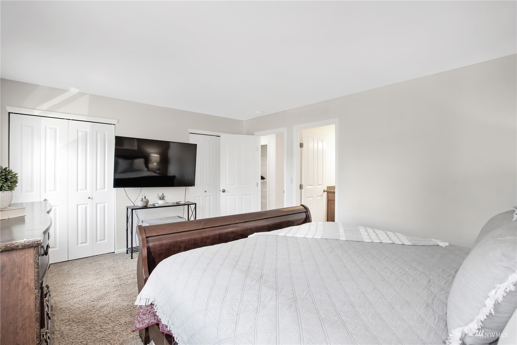 7325 Radius Loop Southeast Lacey, WA 98513 - Photo 8 of 25 Gallery Image 8