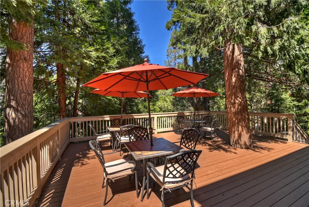 355 Cedar Ridge Drive Lake Arrowhead, CA 92352 - Photo 34 of 65 Rear deck just off kitchen and family rooms.