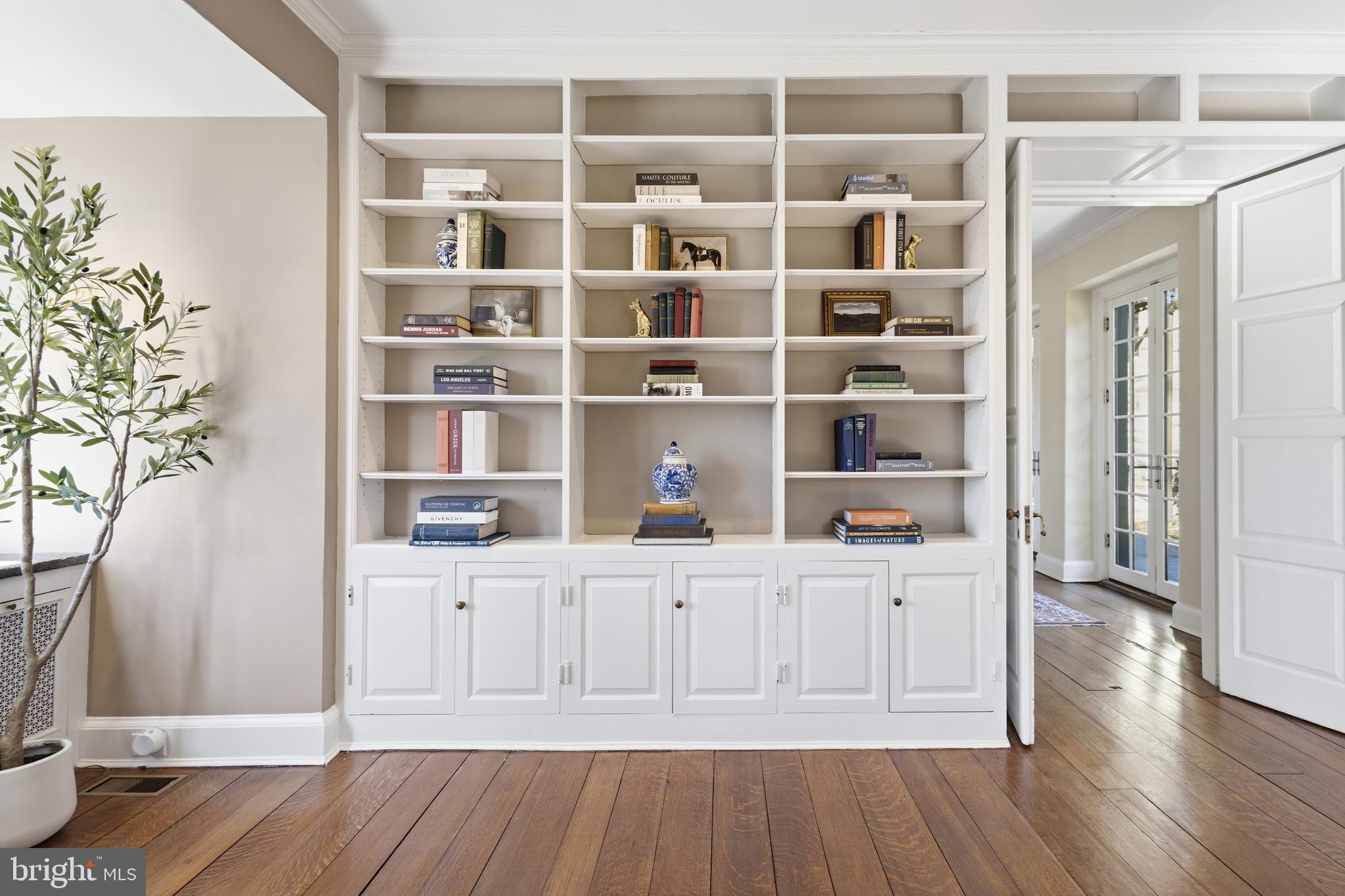 99 East Bells Mill Road Philadelphia, PA 19118 - Photo 15 of 70