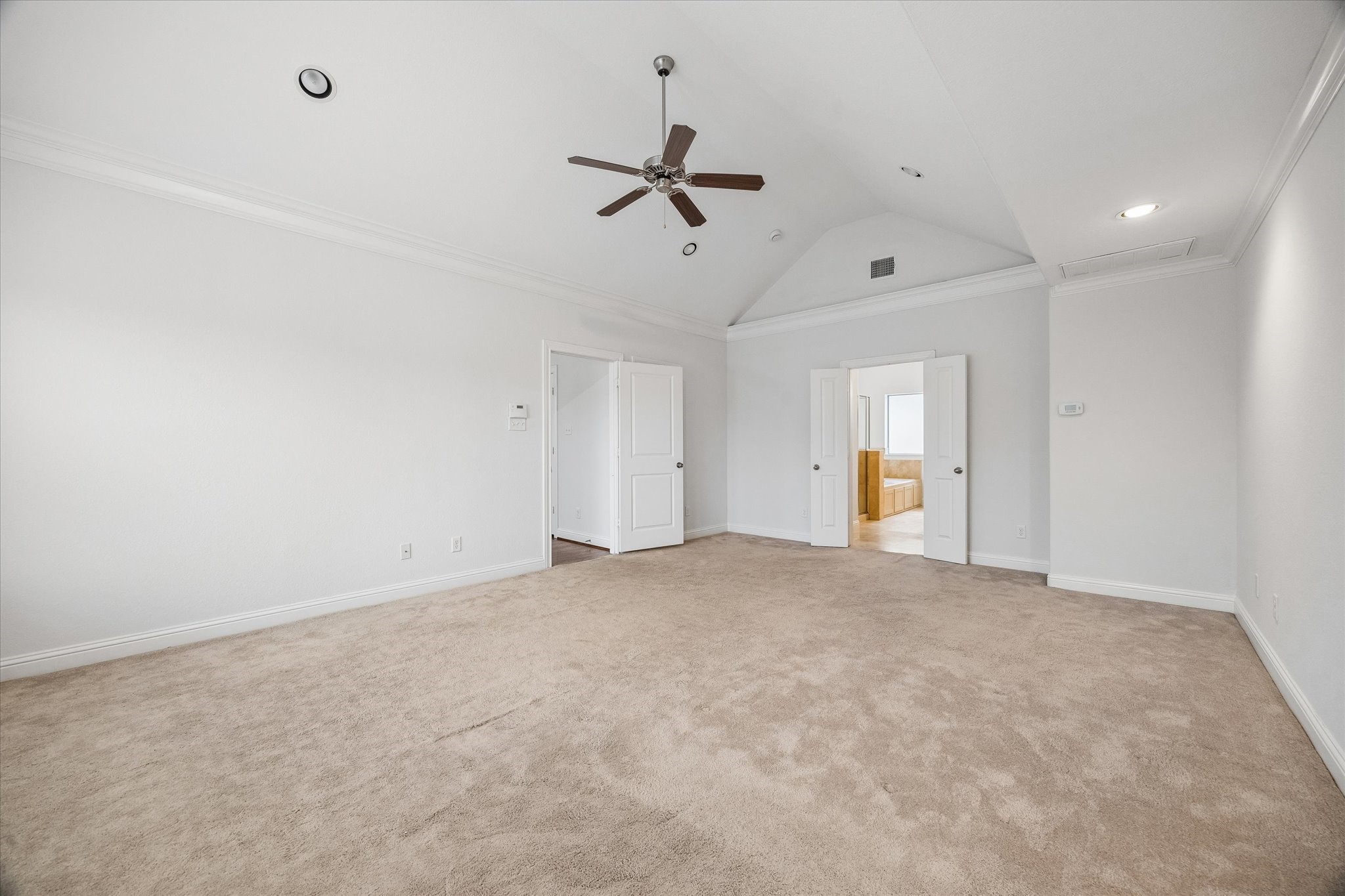 1033 West 23rd Street Houston, TX 77008 - Photo 15 of 25 a view of a livingroom with a ceiling fan and window