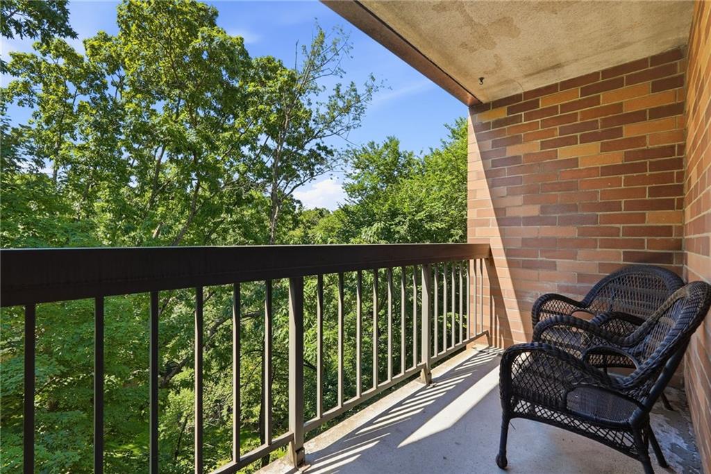 1500 Cochran Road, Unit 901 Pittsburgh, PA 15243 - Photo 19 of 45