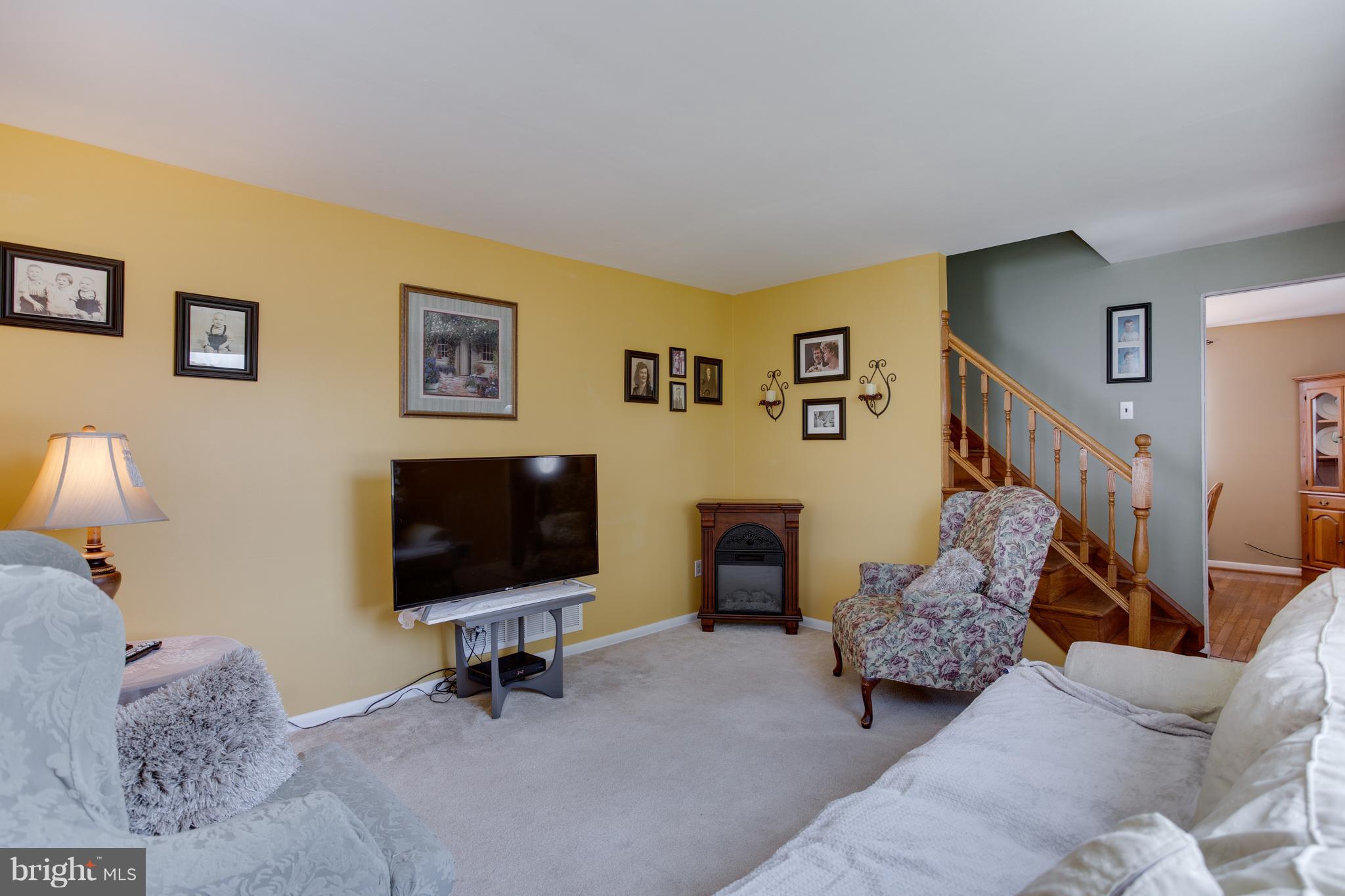241 Meadow Road Pasadena, MD 21122 - Photo 8 of 32 Gallery Image 8