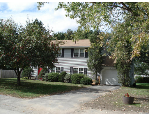 16 Anchorage Road Franklin, MA 02038 - Photo 13 of 14 Gallery Image 13